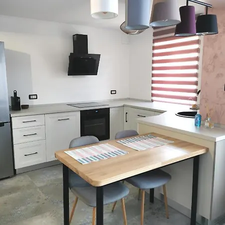 No 11 - Amarilia * Κονστάντζα